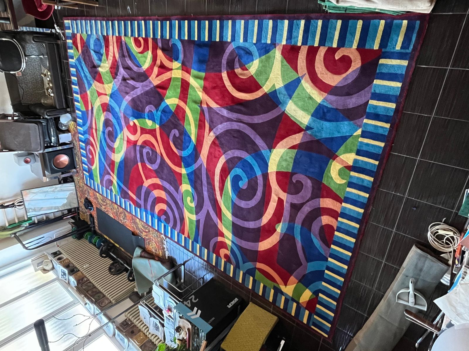 Jaren 1980 XXL Groot Design Abstract Hoogwaardig Wollen Tapijt voor Hilton Hotel photo furniture