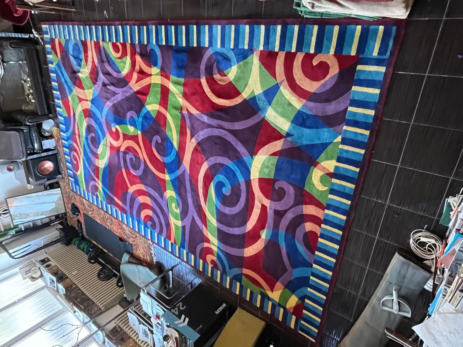 Jaren 1980 XXL Groot Design Abstract Hoogwaardig Wollen Tapijt voor Hilton Hotel photo for sale