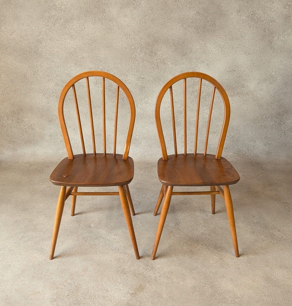 photo vinterior Set Of 4 Mid Century Ercol Hoop Back Dining Chairs  Blue Label