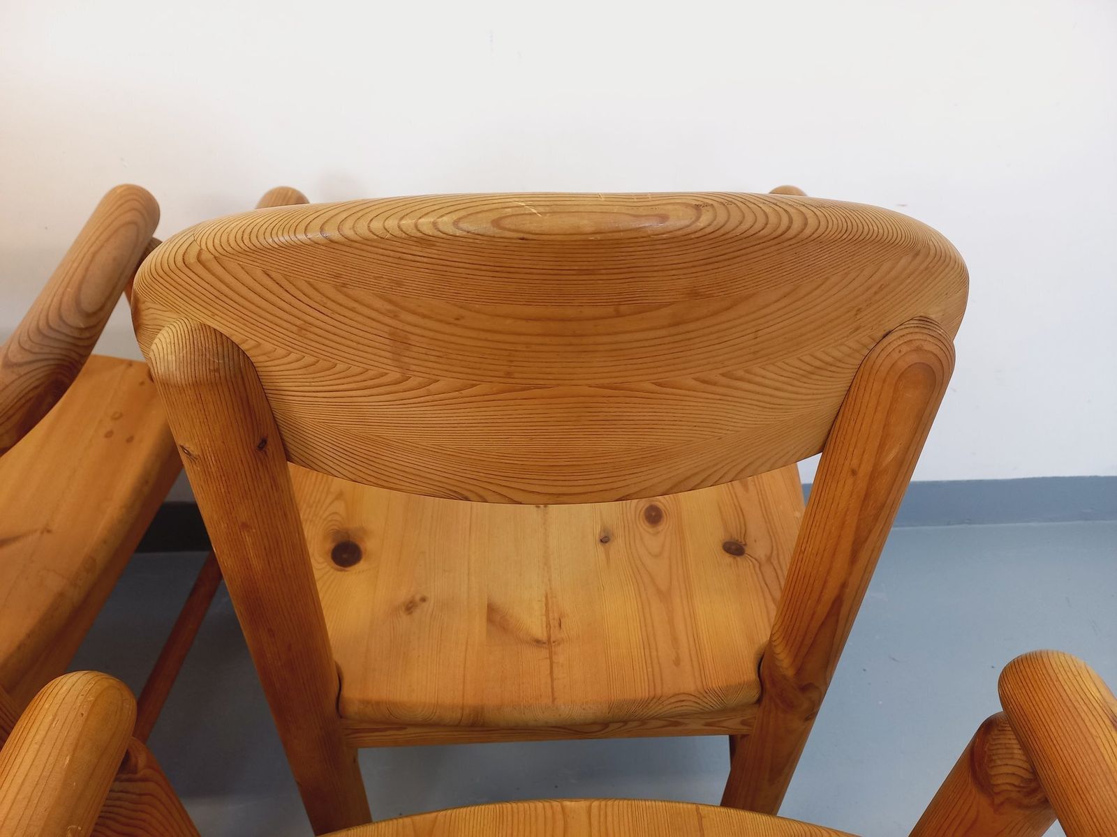 photo vintage 6 Rainer Daumiller Grenen Stoelen Met Armleuningen