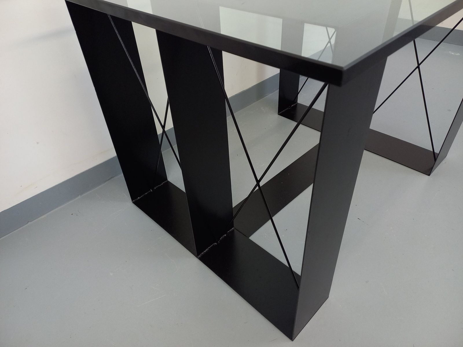Rectangular High Table In Glass And Black Metal photo 2827.0