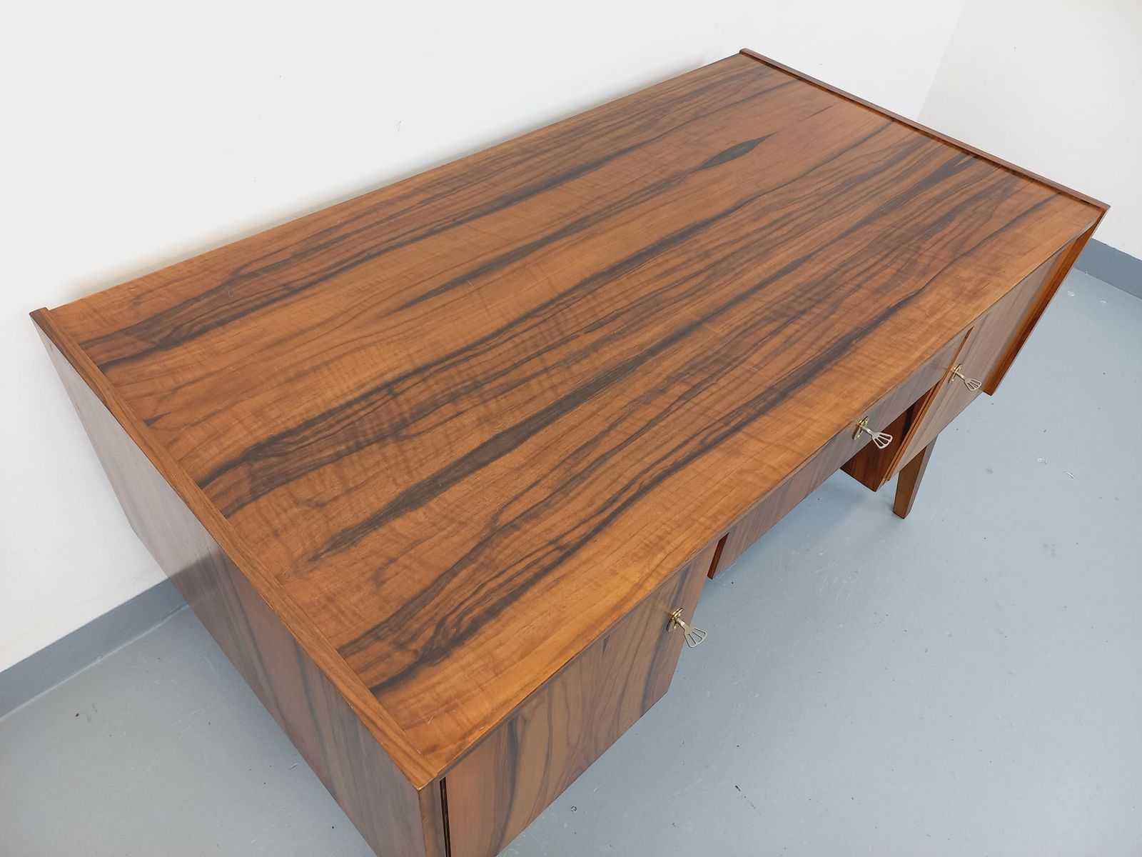 Scandinavisch Dubbelzijdig Bureau in Palissander photo 1767.0