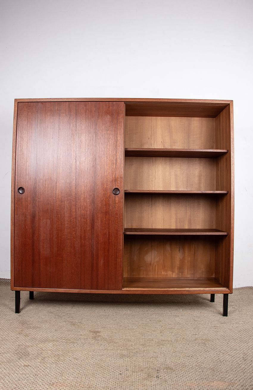 Bibliothèque/meuble de rangement fermé en teck danois par Børge Mogensen pour Karl Andersson & Söner, 1960. photo vintage