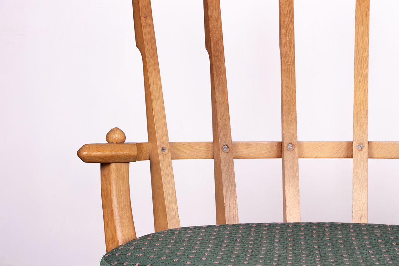 Grand fauteuil français en chêne massif par Guillerme et Chambron pour Votre Maison, 1960. photo for sale