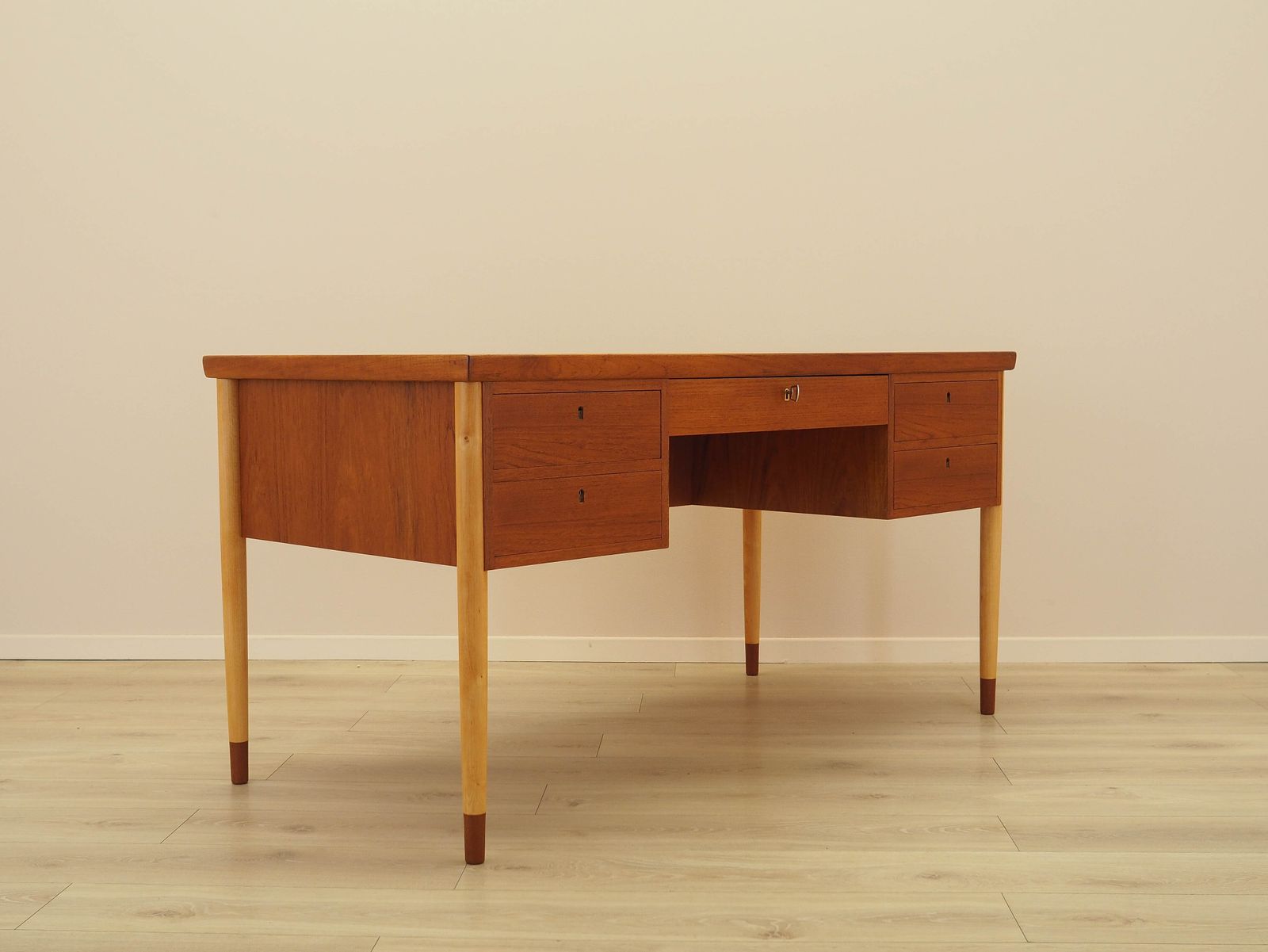 Bureau en teck, design danois, années 1970, fabriqué au Danemark photo vintage