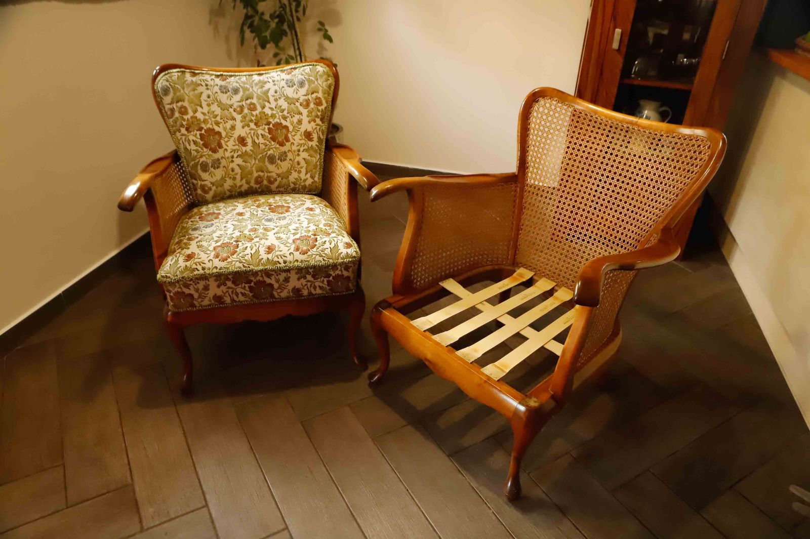 Set van 2 Duitse Chippendale-rieten fauteuils van Adolf Wrenger photo vintage