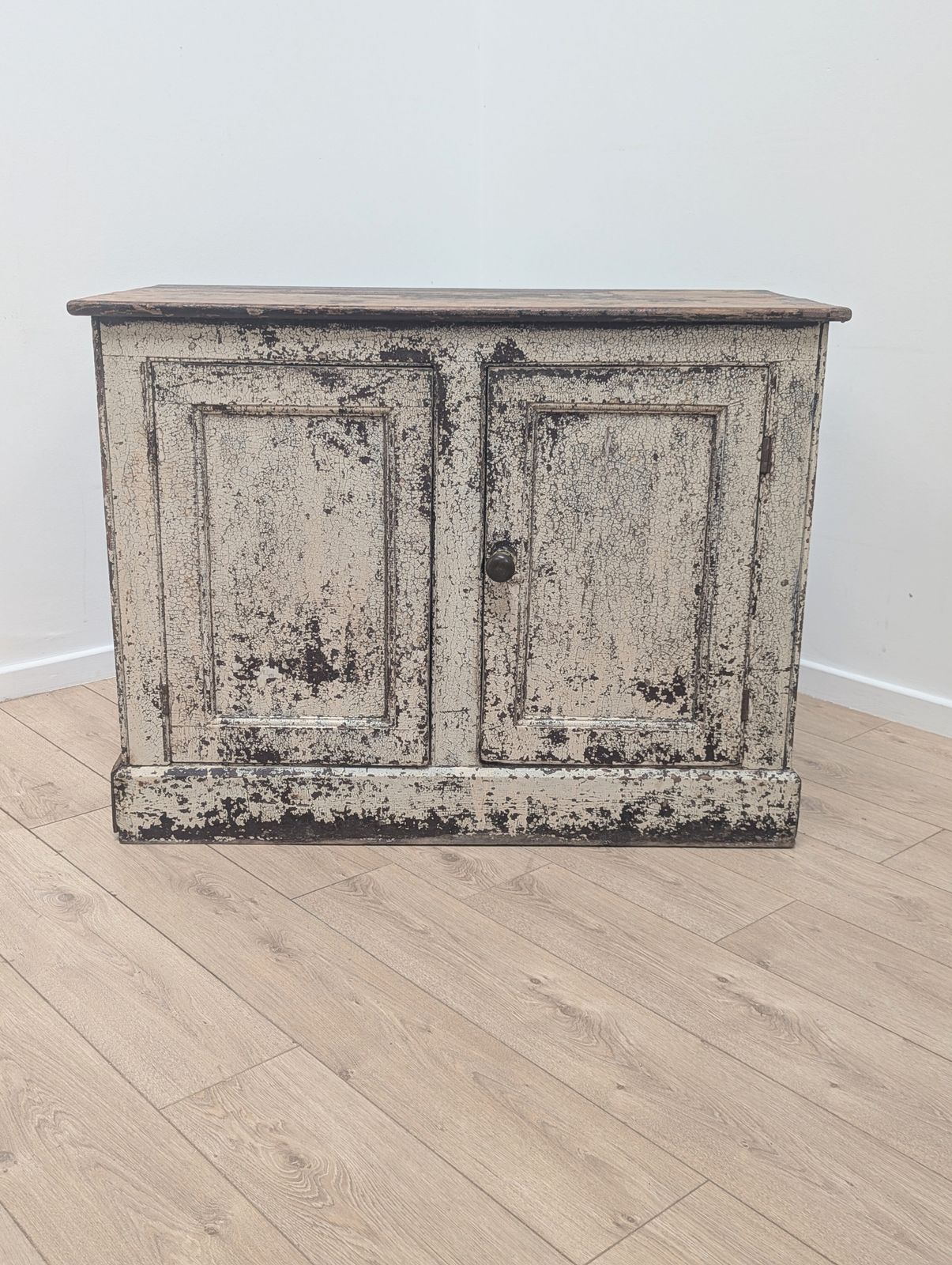 Armoire 3 tablettes à patine craquelée, début du XIXe siècle - livraison disponible 0357.