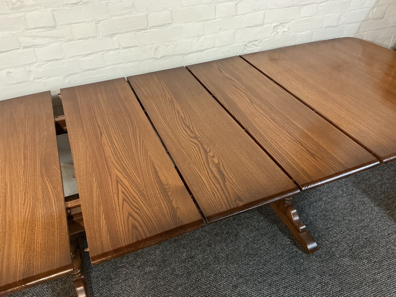 Furniture Ercol Grand Dorchester Extending Dining Table. photo
