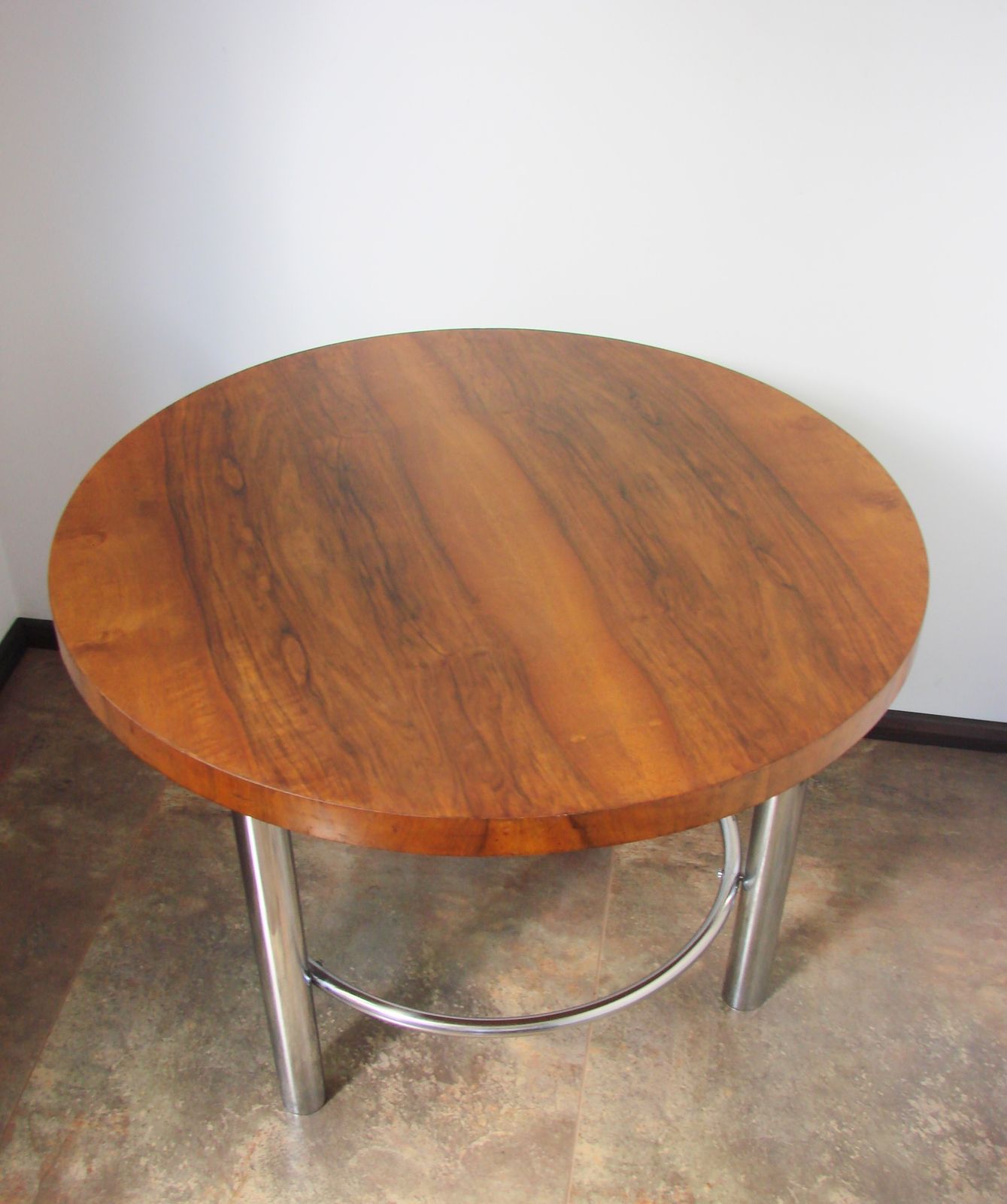 749.0 Bauhaus salontafel van Robert Slezák, jaren 1930 photo