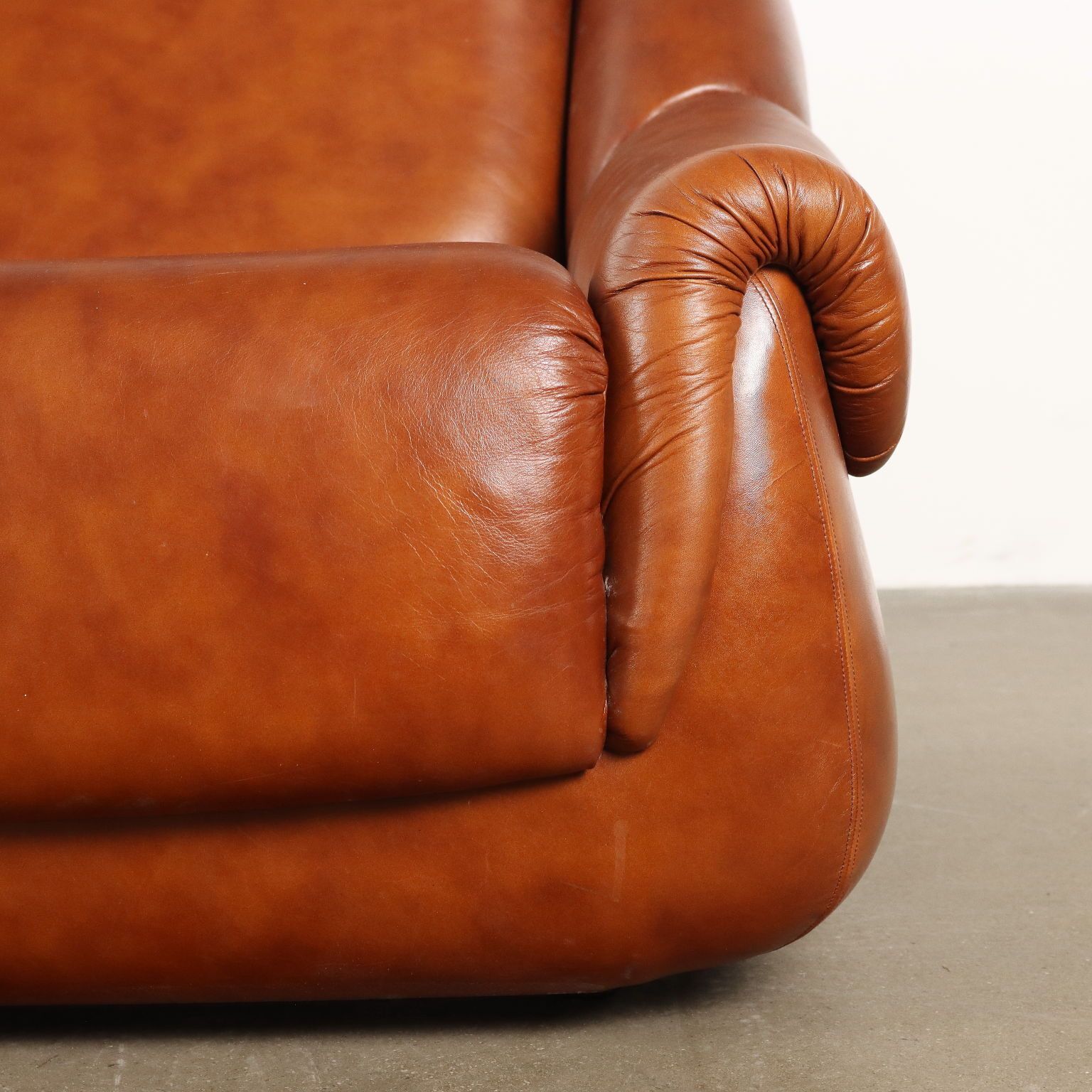 Fauteuils vintage années 1970 en simili-cuir et mousse, Italie photo vinterior