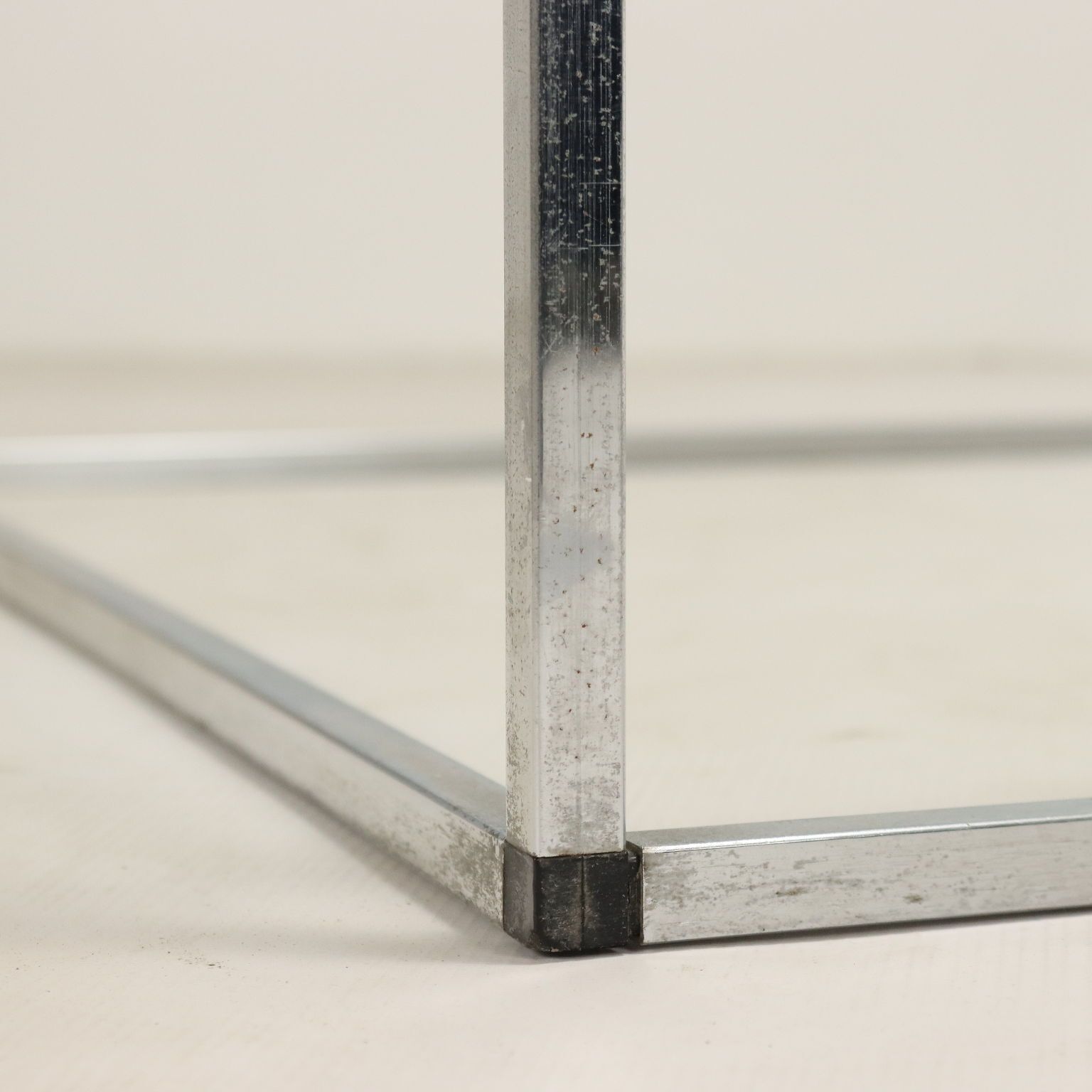 Table basse en verre et métal chromé, années 1980 photo vinterior