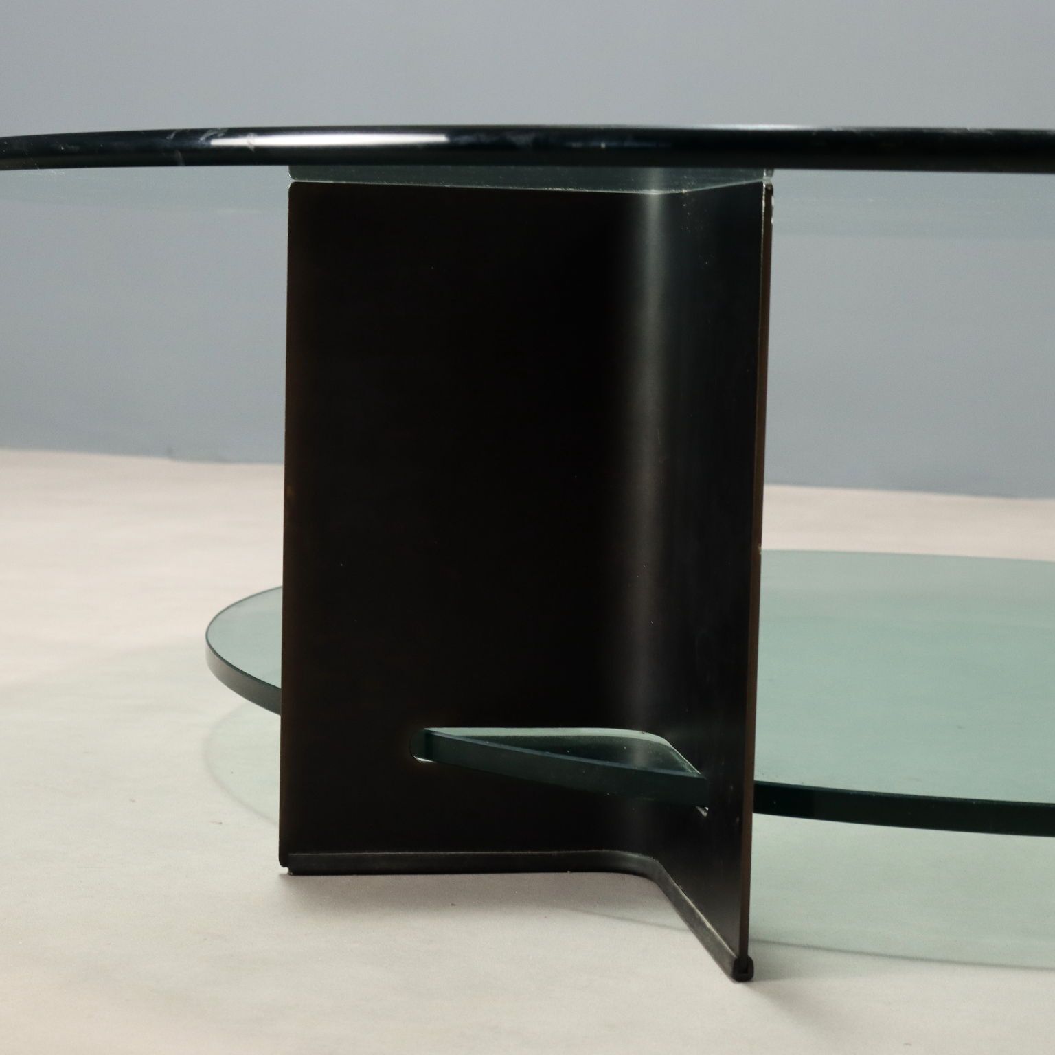 Table basse vintage en métal laqué et verre, Italie, années 1970-1980 photo vinterior