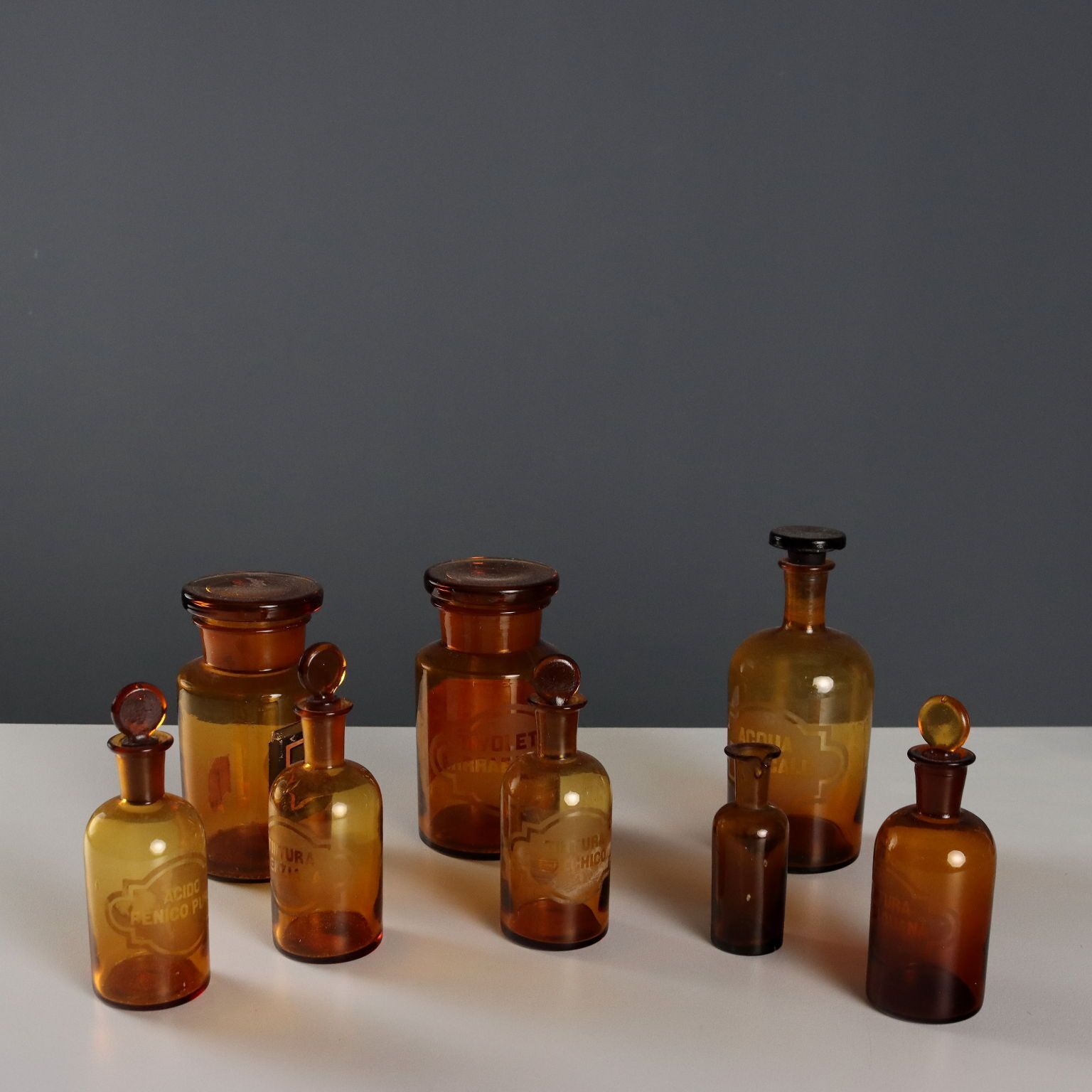 Vases de pharmacie d'époque, Italie, début du XXe siècle