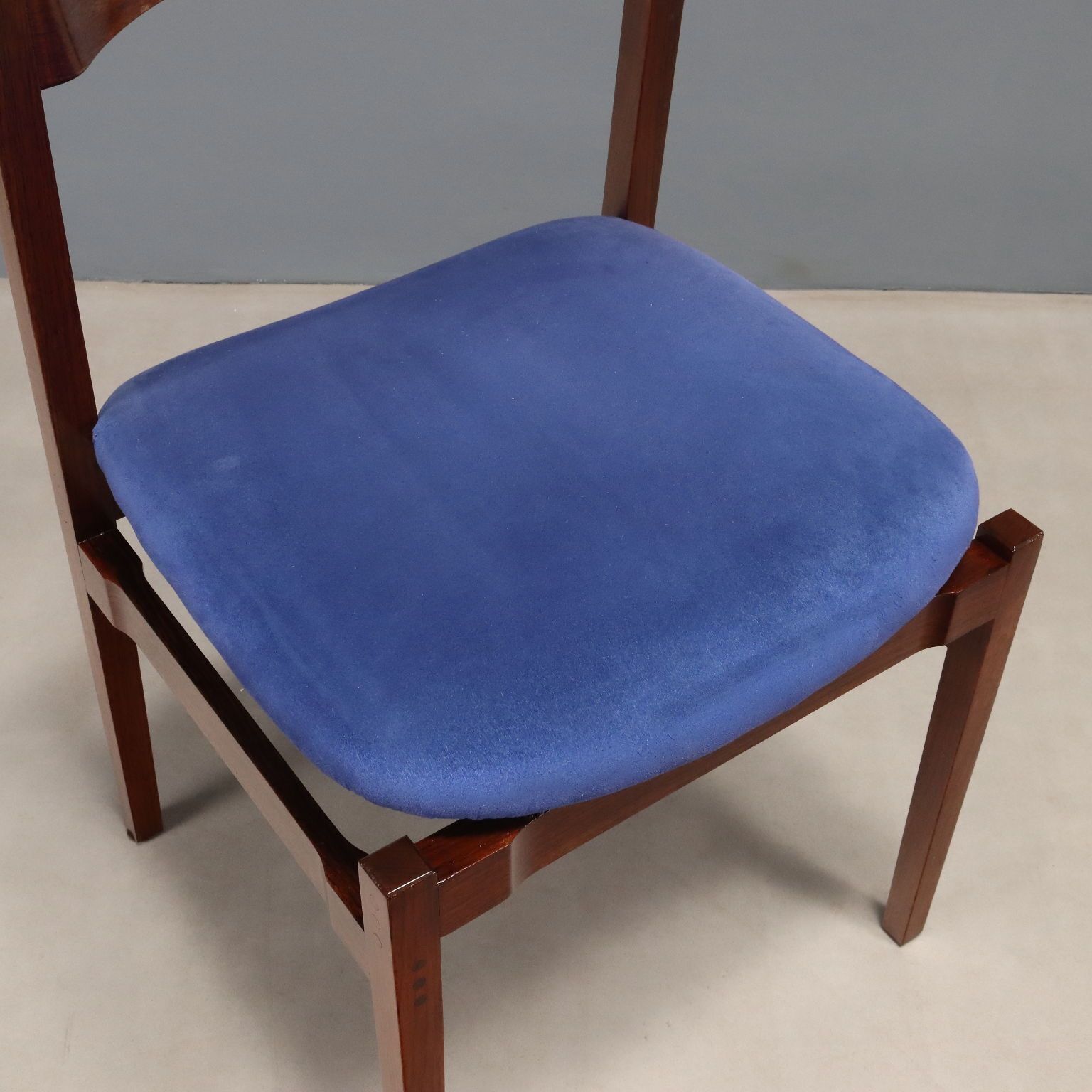 photo for sale Cassina 101 Chairs Vintage Design Gianfranco Frattini Italy 1960s