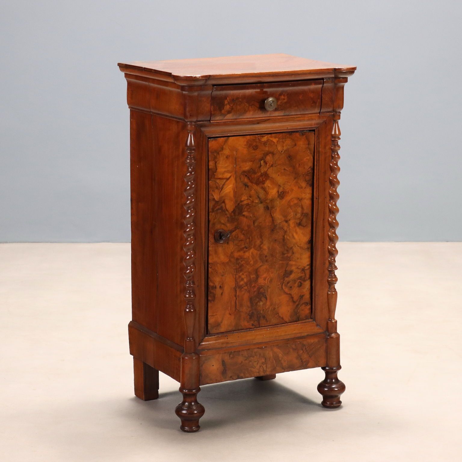 Louis Philippe Nightstand In Walnut Burl   Italy 19th Century
