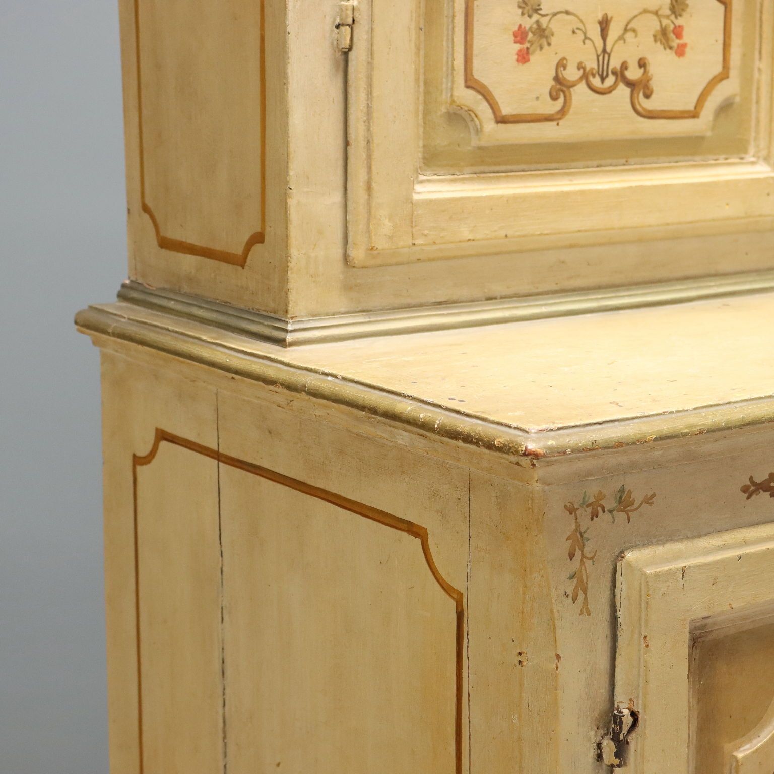 photo furniture Kast Barok Gelakt Hout 18e Eeuw