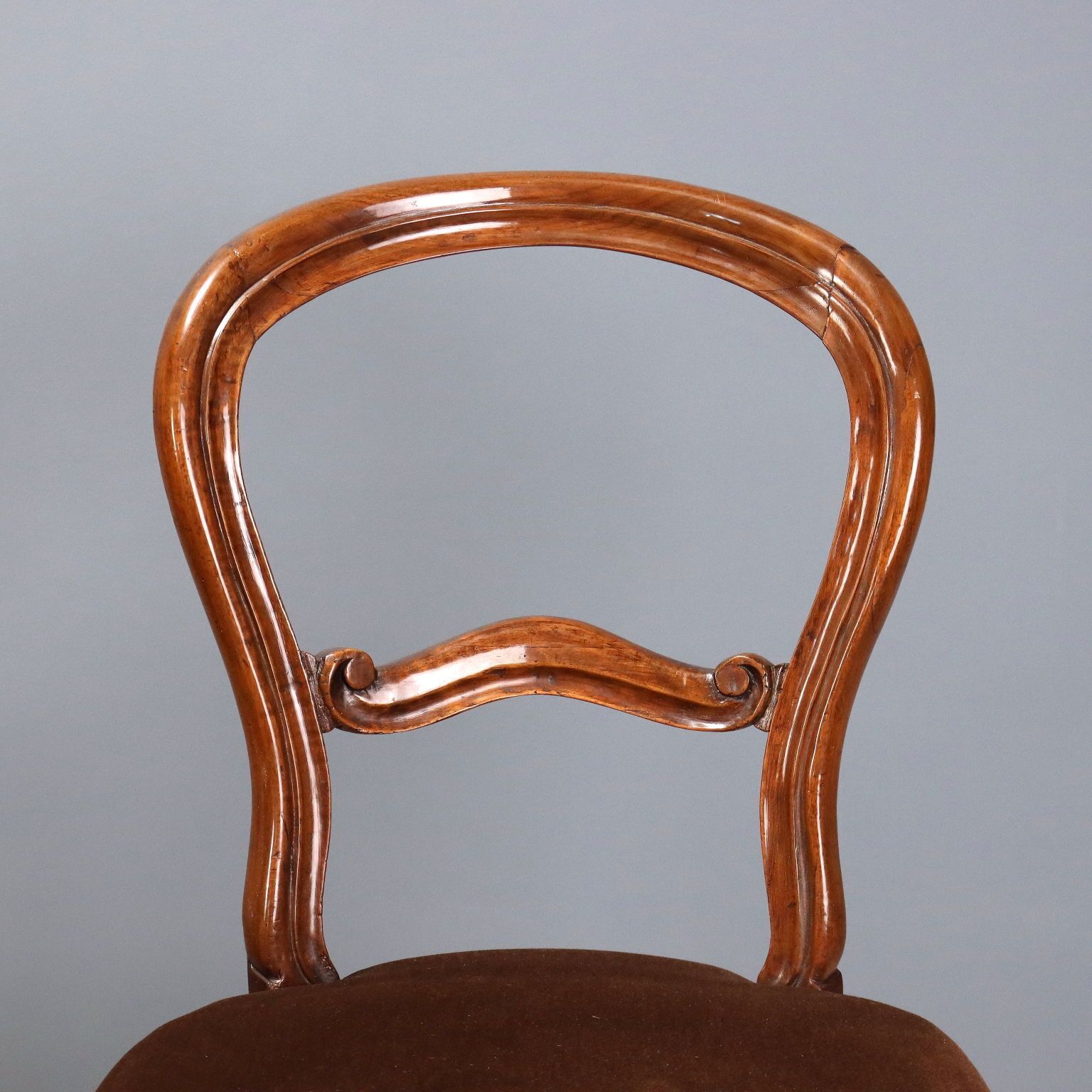 Luigi Filippo stoelen van walnoot met gestoffeerde zitting, 19e eeuw photo 590.0