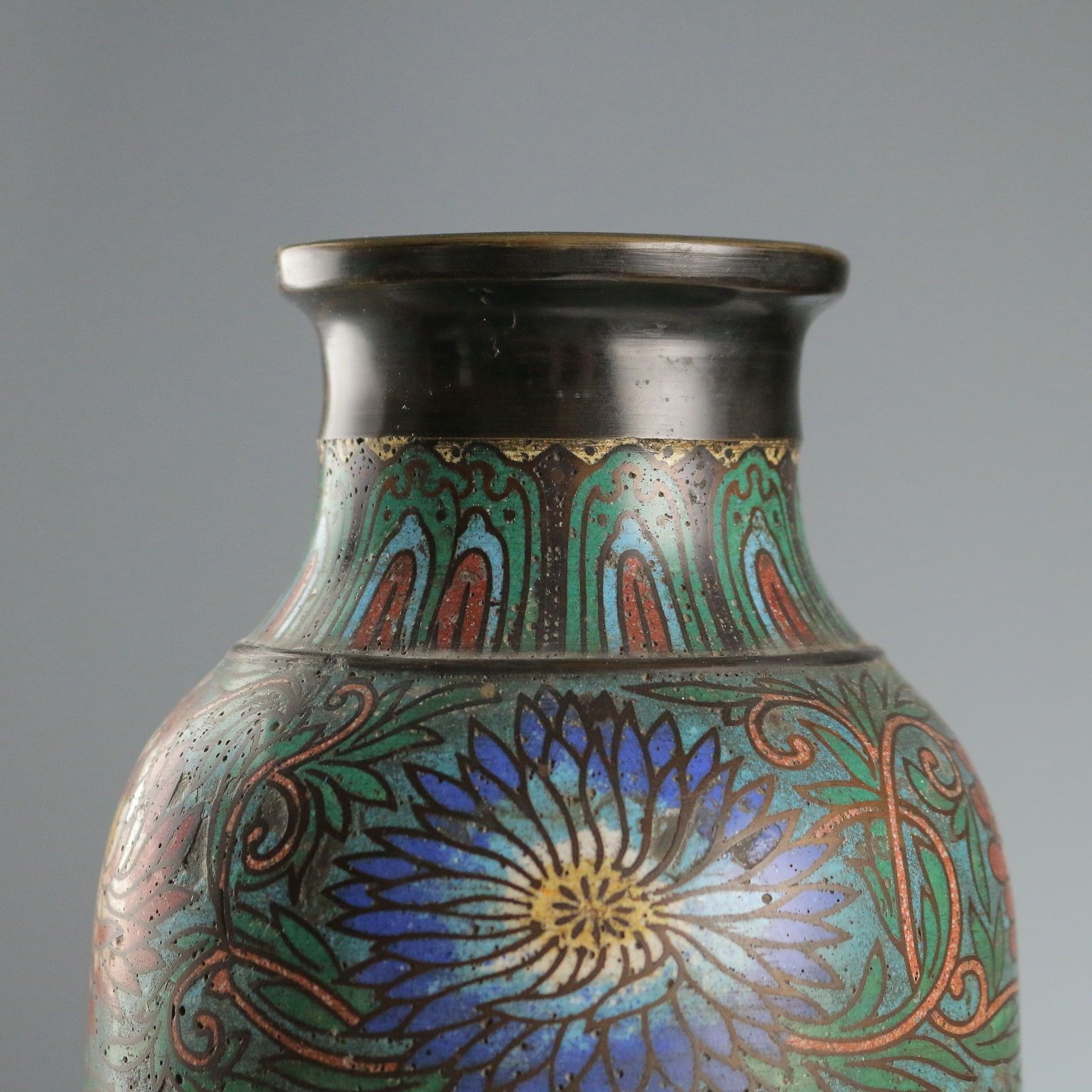 Antiek cloisonné vaas Japan Meiji-periode 1868 1912 photo for sale