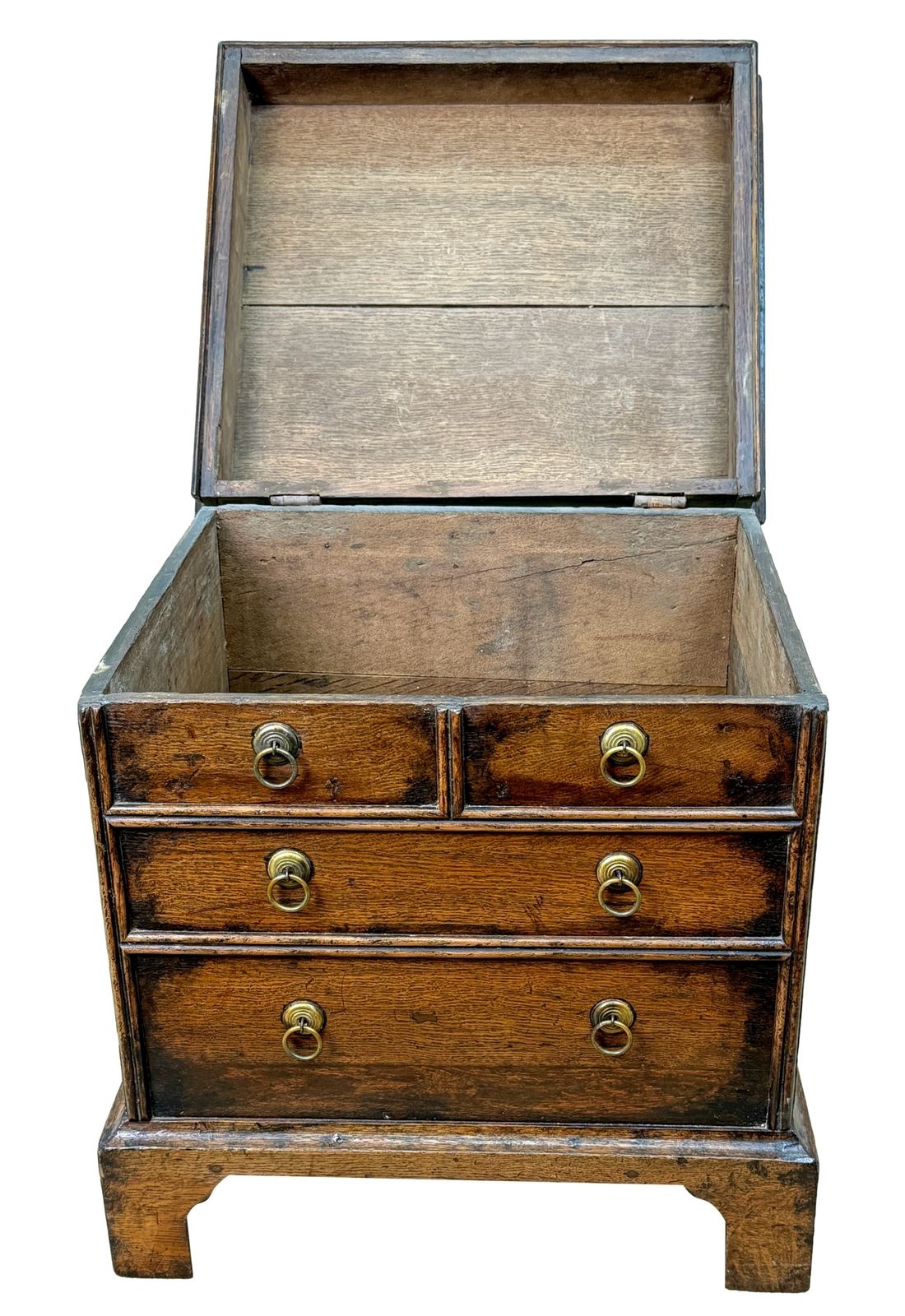 Chaise percée en chêne d'époque XVIIIe siècle, rare, en forme de petite table de chevet (Angleterre, vers 1720) photo for sale