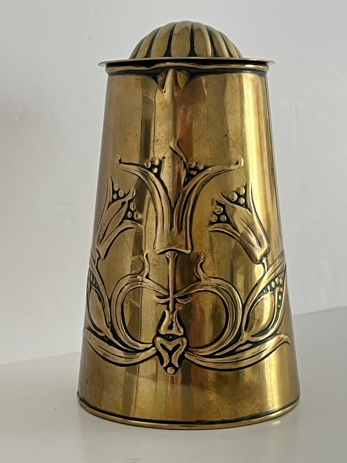 Art Nouveau Messing Waterkan van Joseph Sankey & Sons, ca. 1900 photo for sale