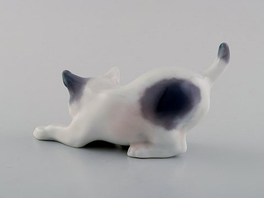Dahl Jensen, Cat, Model Number 1013 photo furniture
