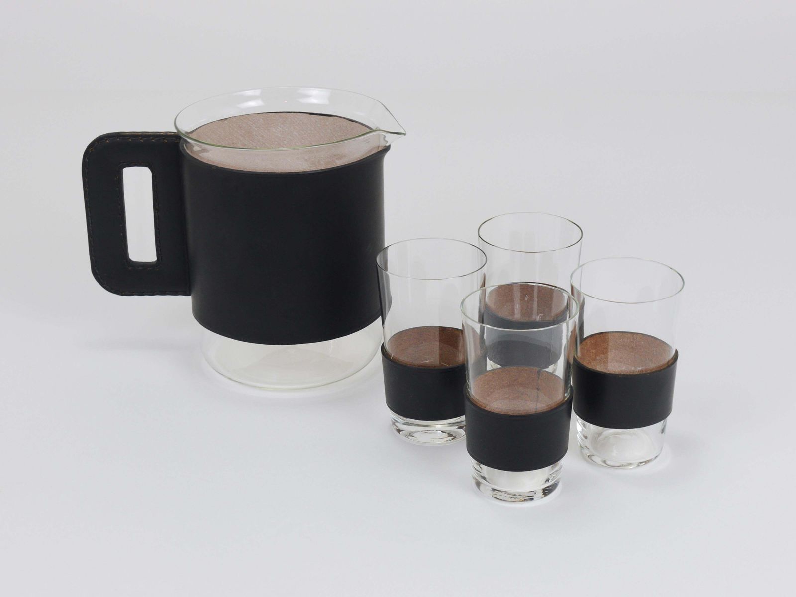 Carl Auböck Martini Set Zwart Leer Karaf & Glazen, Oostenrijk, jaren 1950 photo for sale
