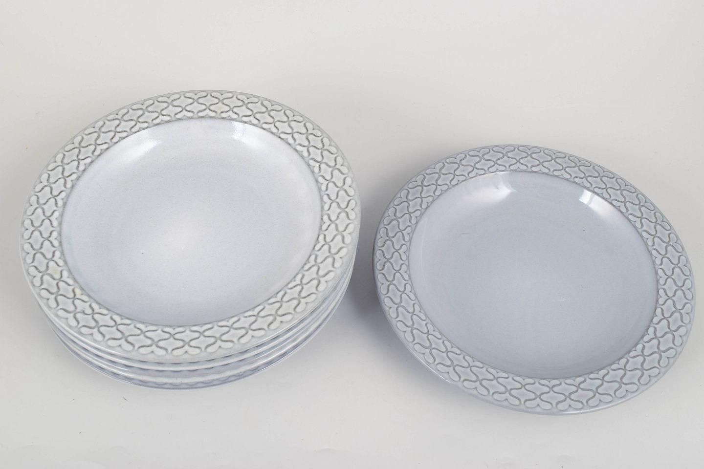 Jens Harald Quistgaard voor Kronjyden / Bing & Grøndahl. Set van zes diepe borden. photo furniture