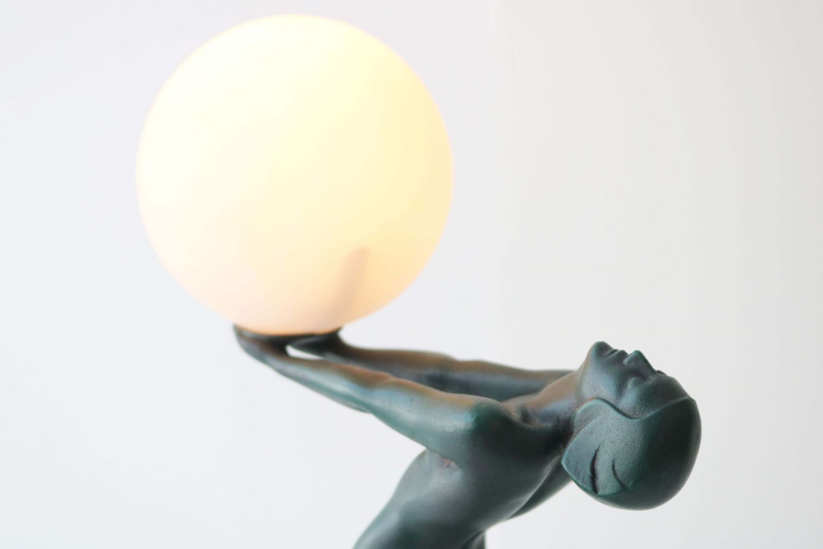 Lampe Art déco « Lueur Lumineuse » par Max Le Verrier, France, vers 1930 photo vinterior