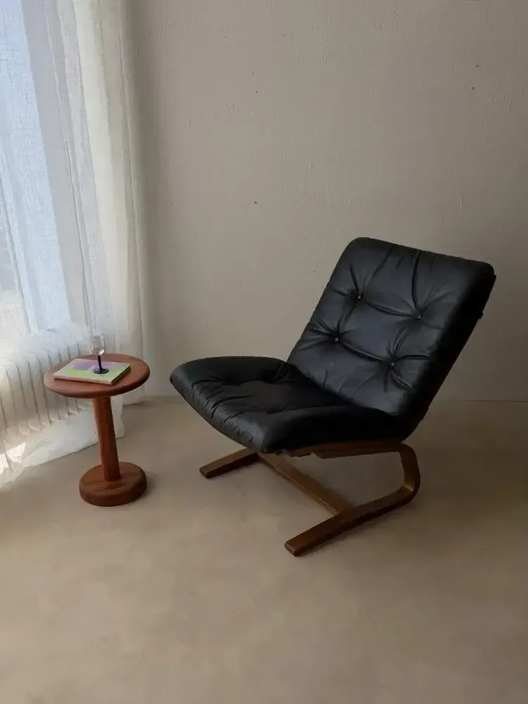 Mid-Century Fauteuil in Zwart Leer van Multiplex, jaren 1970