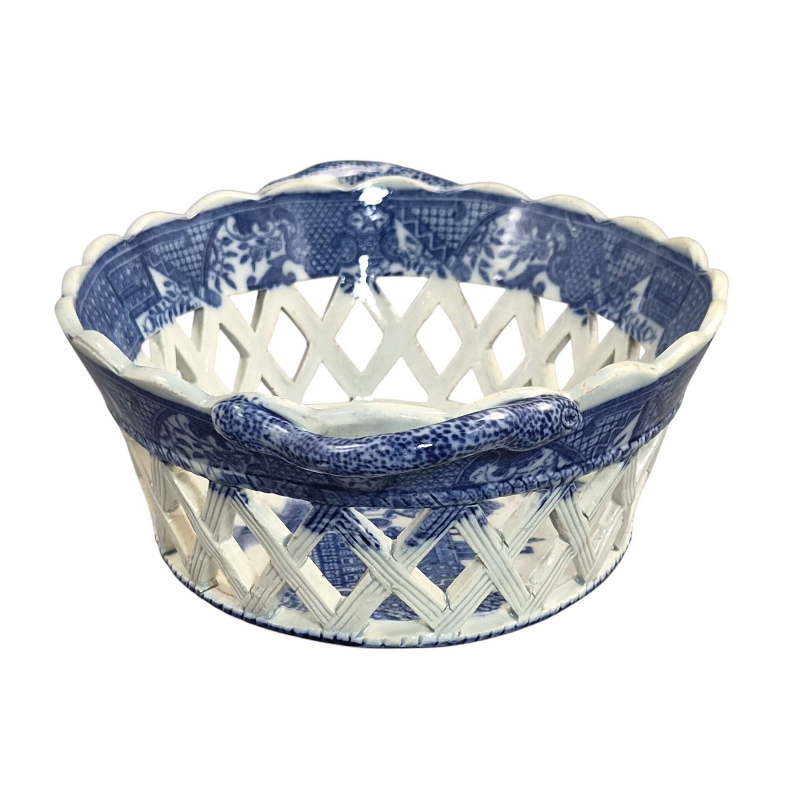 Regency Spode Reticulated Chestnut Basket, Long Bridge Pattern, ca. 1810-1815 photo for sale