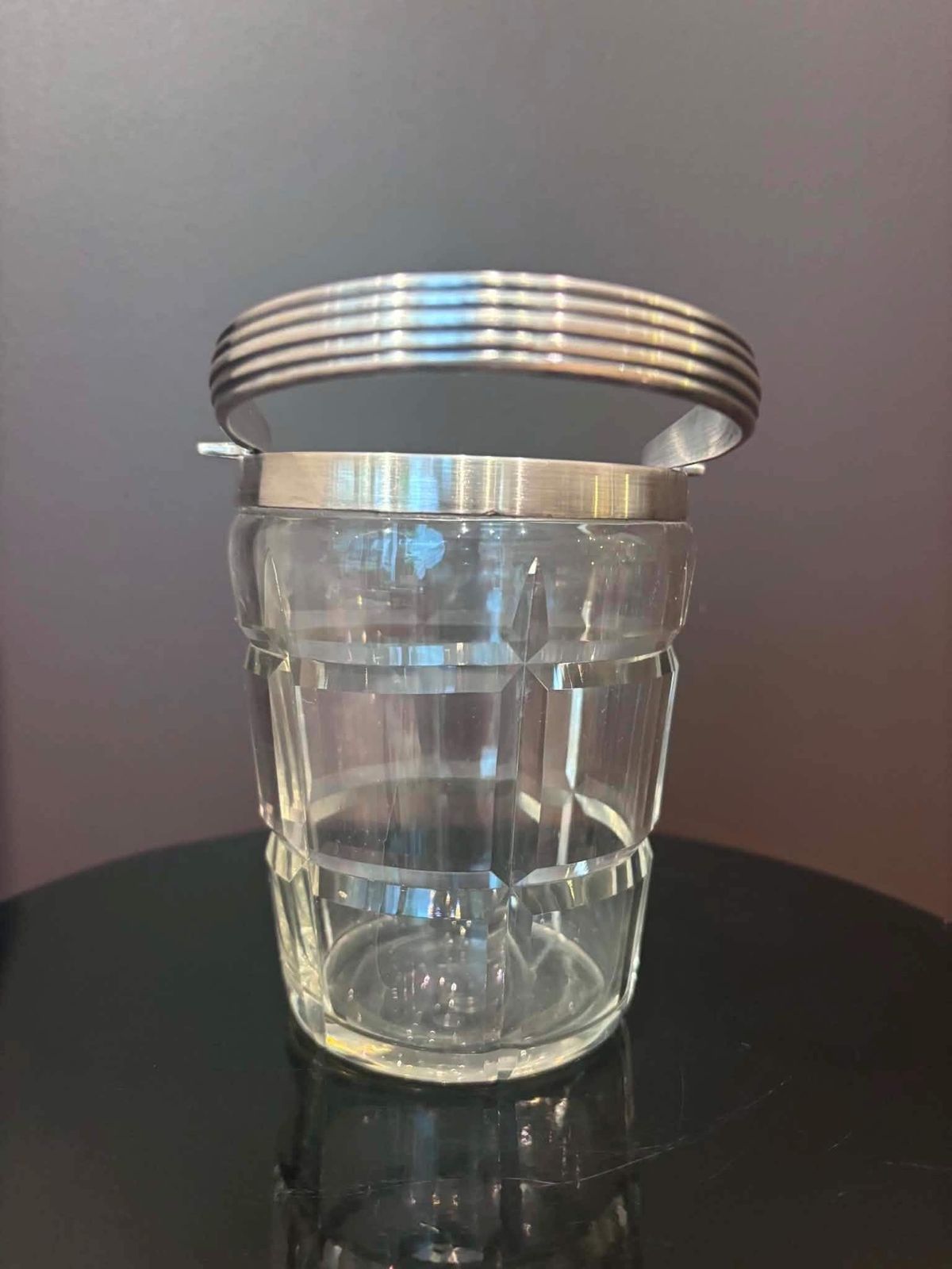Kristallen ijsemmer jaren 1940 – geslepen glas en metaal, mid-century Frans baraccessoire photo furniture