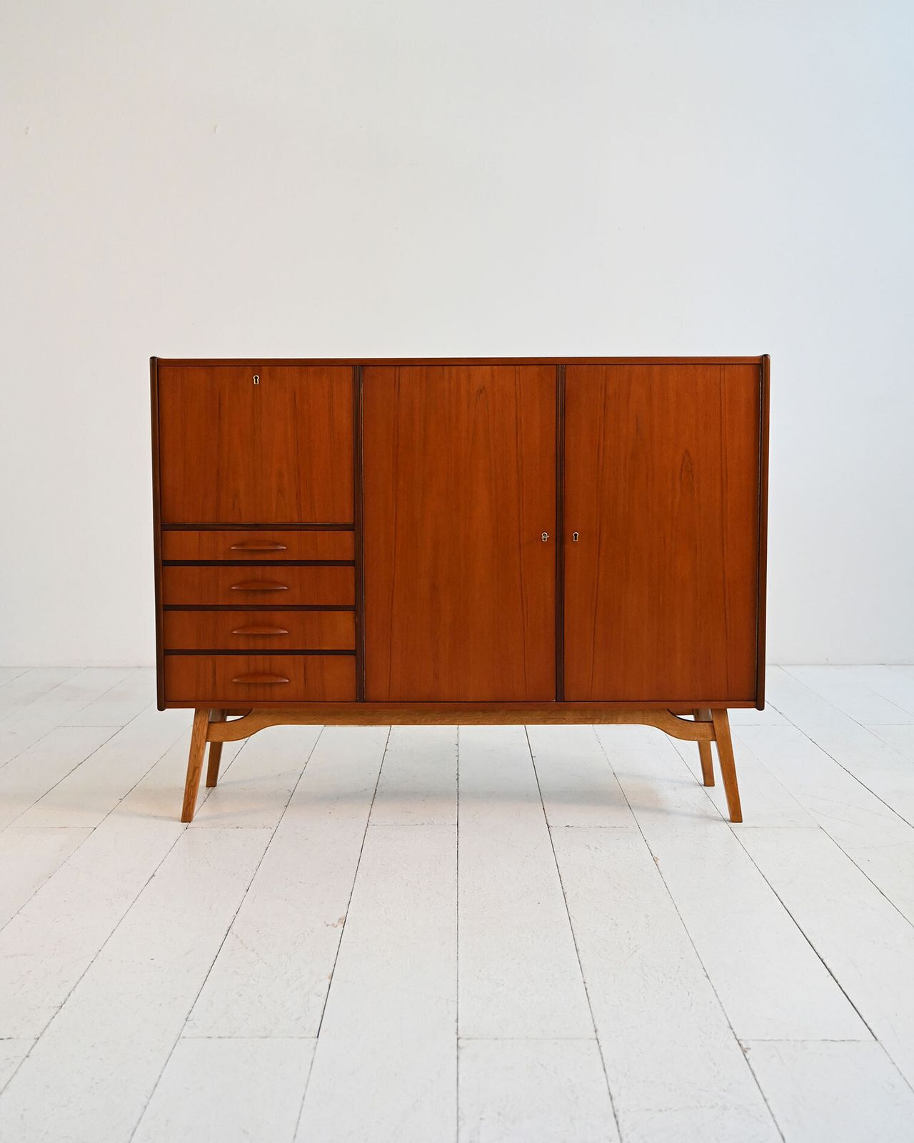 Deens highboard in teak en mahonie, ca. jaren 1950 photo for sale