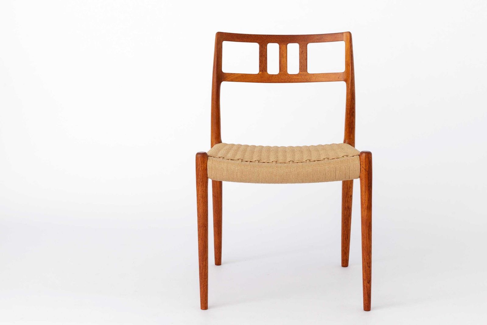 Niels Otto Møller Model 79 stoelen | Set van 6 | Deense teakhouten eetkamerstoelen | Ca. jaren 1960 photo Meubels