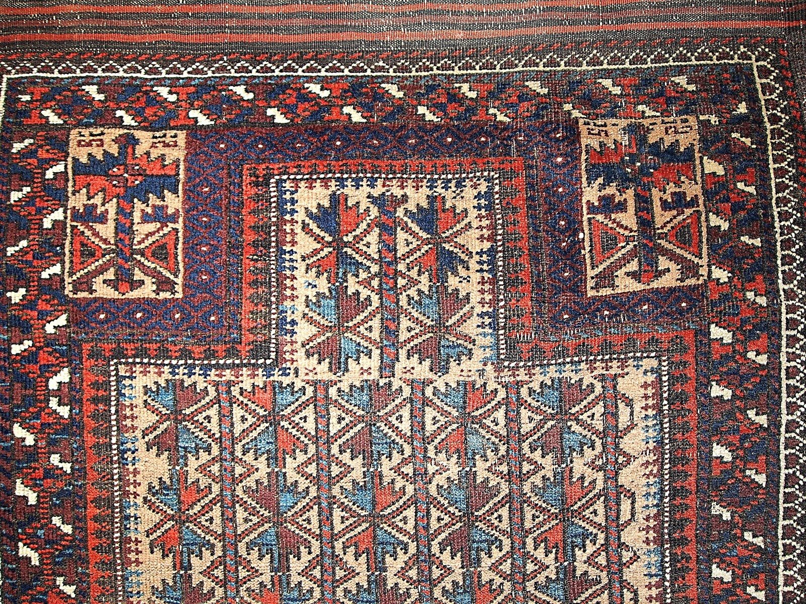 Tapis de prière afghan Baluch fait main, d'époque, 91 cm x 161 cm (années 1880) photo Textiles