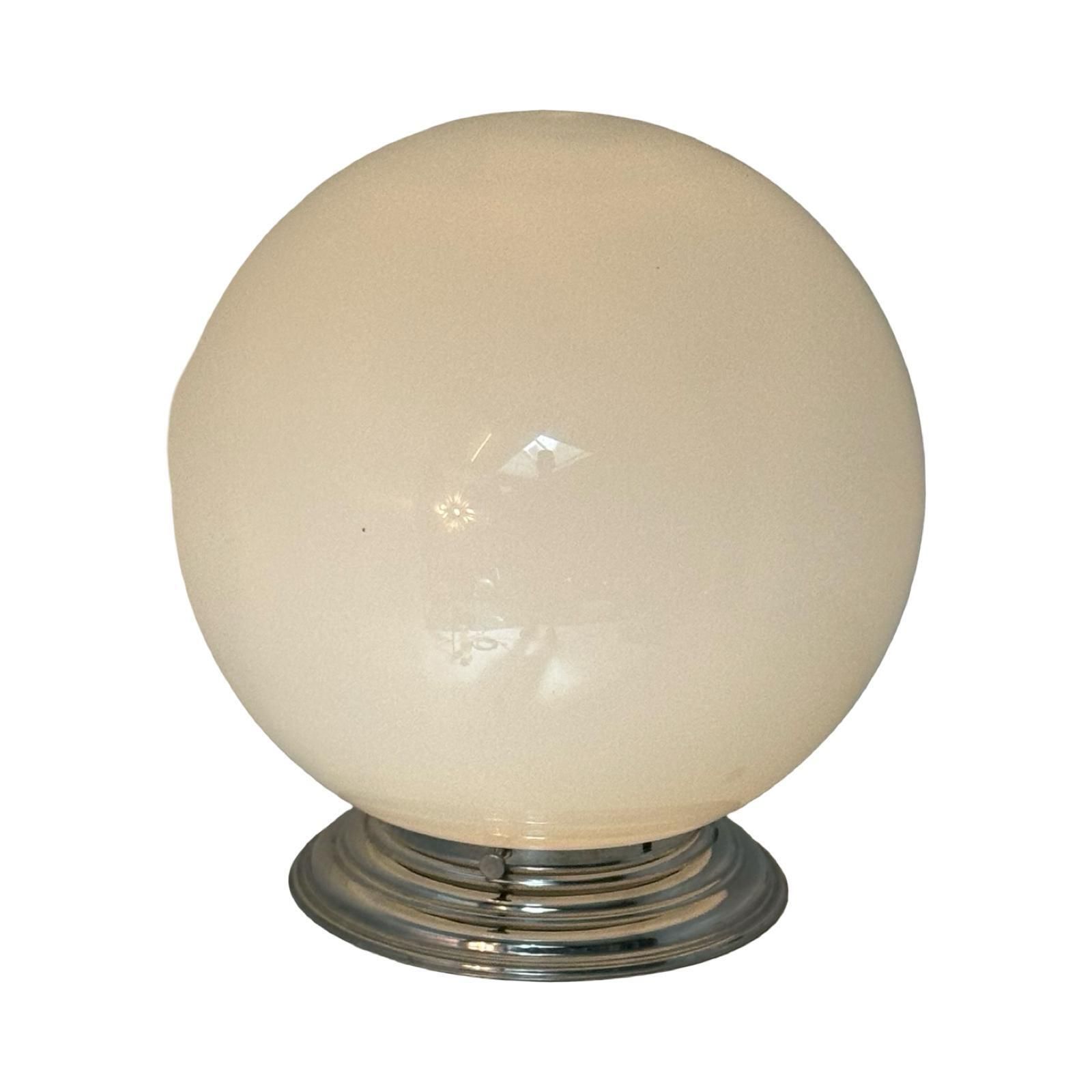 Art Deco – Toegeschreven aan Gispen – Plafondlamp met opaalglazuur en metalen montuur – XXL photo furniture