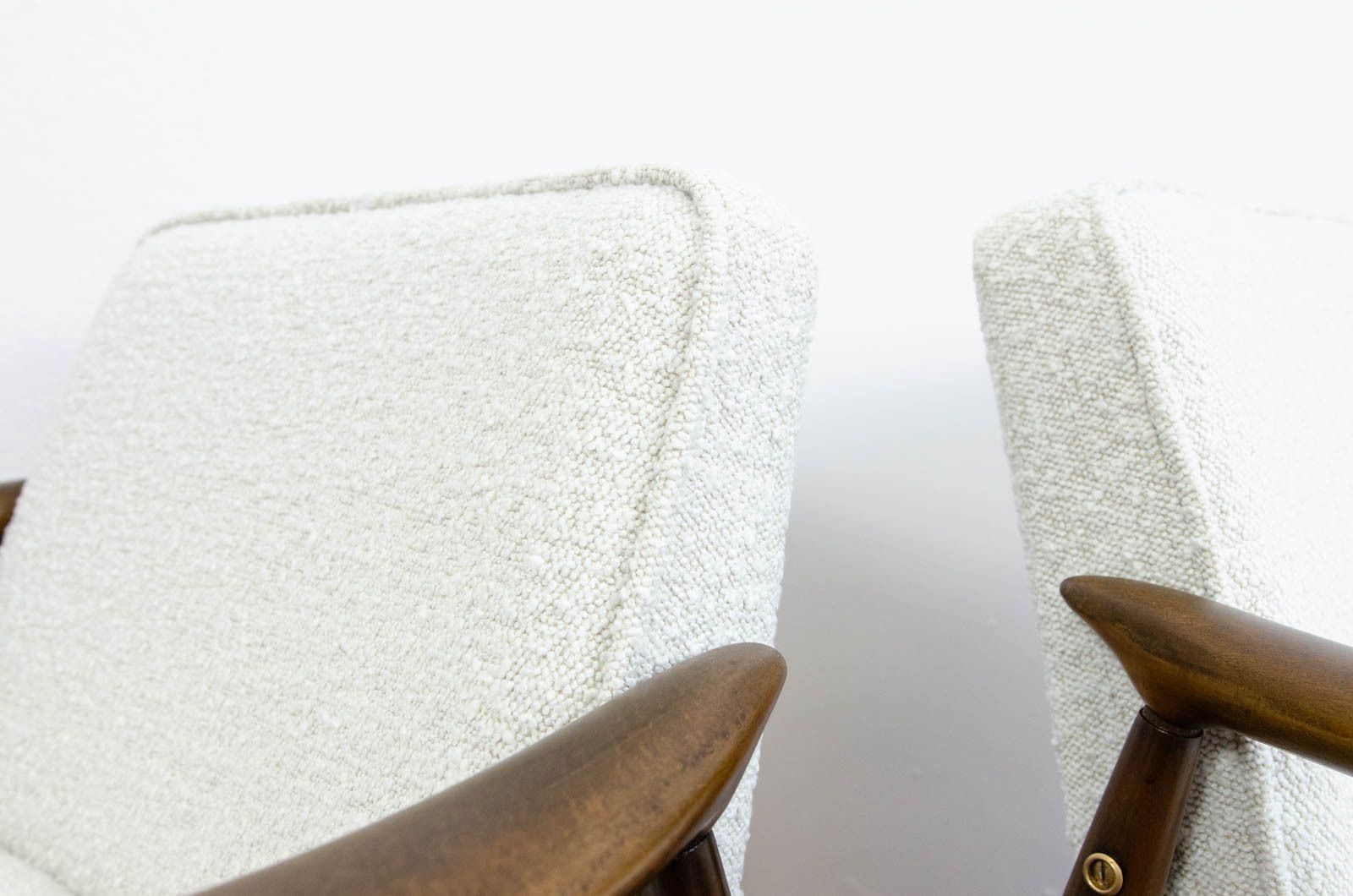 photo vinterior Pair Of Armchairs, Gfm 87 By Juliusz Kędziorek, Poland, 1960's