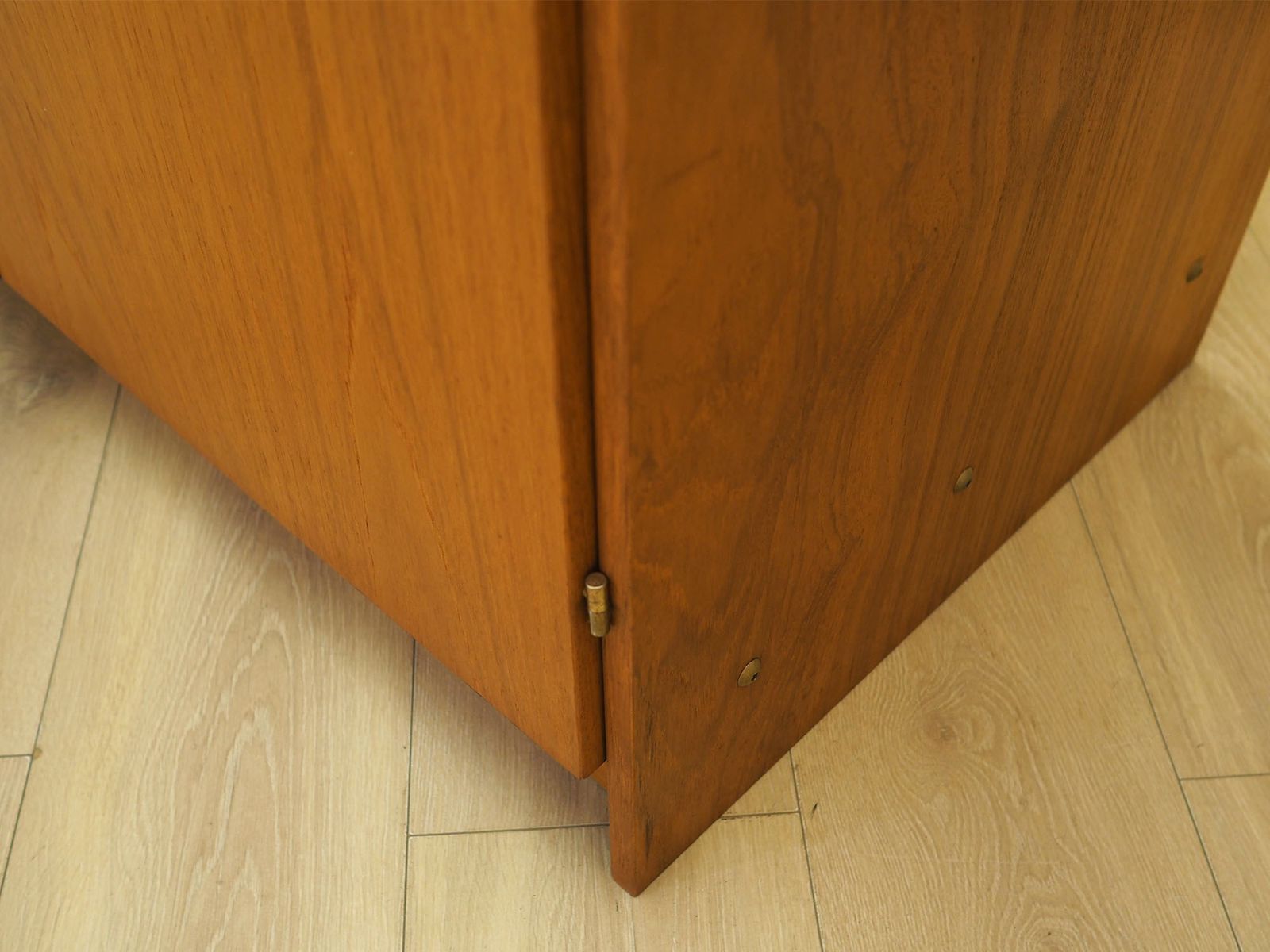 photo vintage Armoire en teck, design danois, années 1970, fabriquée au Danemark