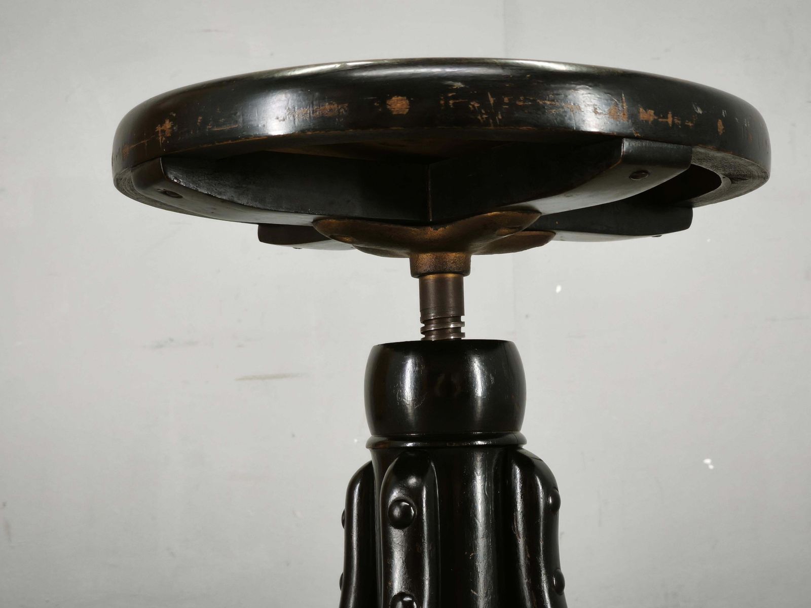 Thonet-stijl verstelbare gebogen houten pianokruk, Tsjecho-Slowakije, jaren 1930 photo buy