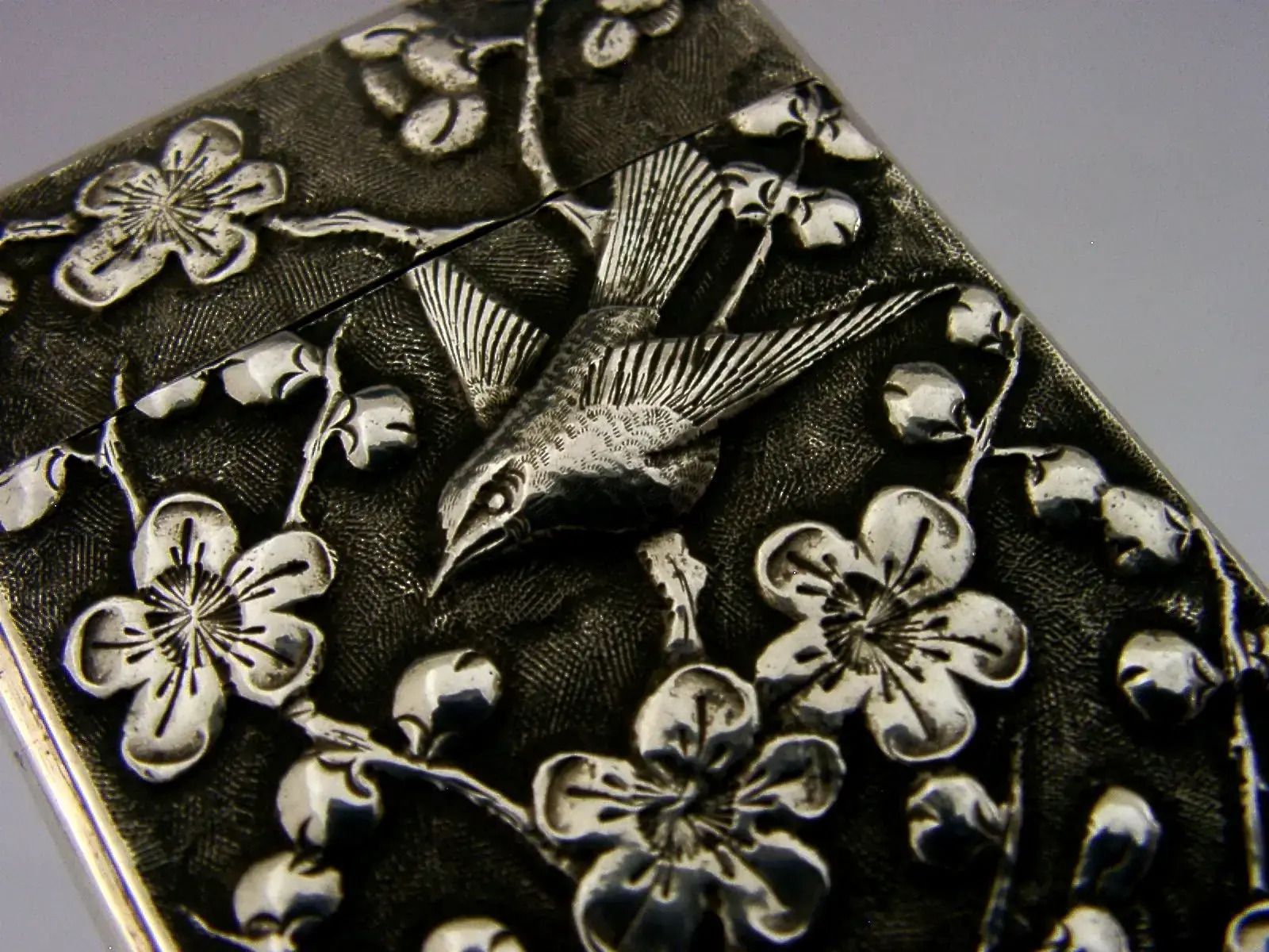 Chinees exportzilver kaarthouder ca. 1890, antiek, vogel en chrysant photo furniture