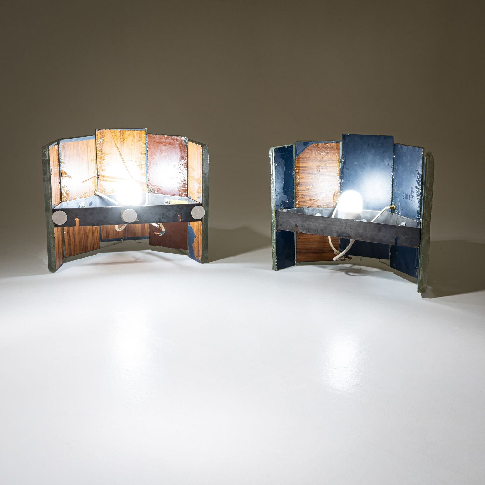 Paar glazen wandlampen, vermoedelijk Italië, midden 20e eeuw photo furniture