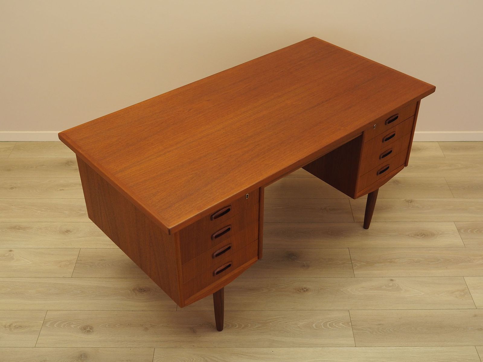 Teak Desk, Danish Design, 1970s, Made In Denmark photo vintage