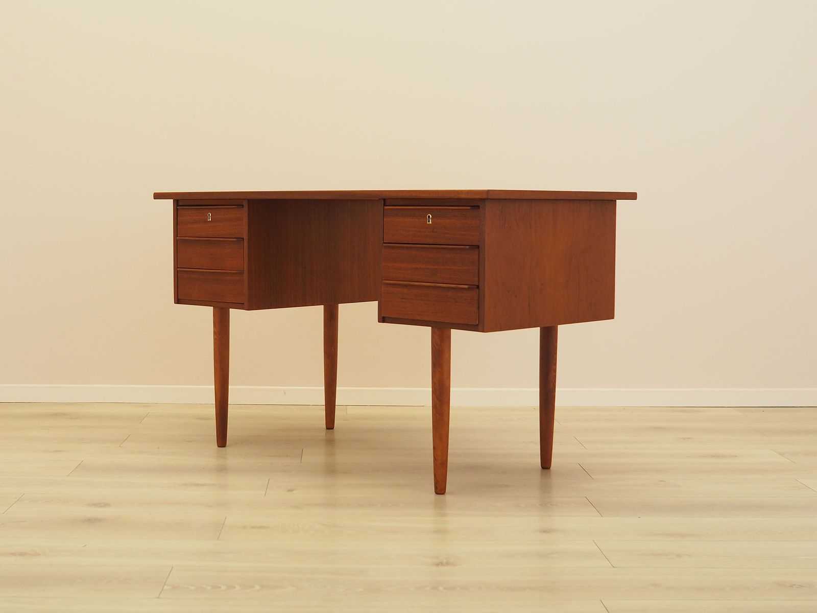 Teakhouten bureau, Deens design, jaren 1970, gemaakt in Denemarken photo 1299.0