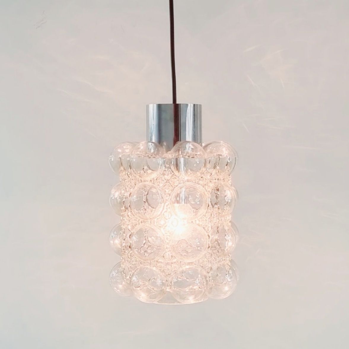 Mid-Century Modern bolle glazen & chromen hanglamp van Helena Tynell voor Limburg, Duitsland, ca. jaren 1960/1970 photo for sale