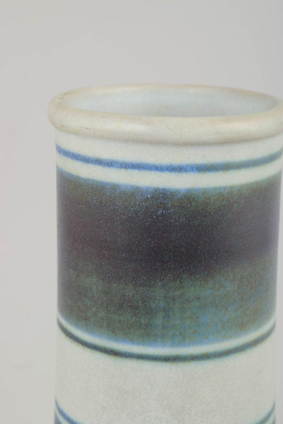 Vase en grès Gunnar Nylund pour Rörstrand, série « Banderillo », années 1960. photo for sale