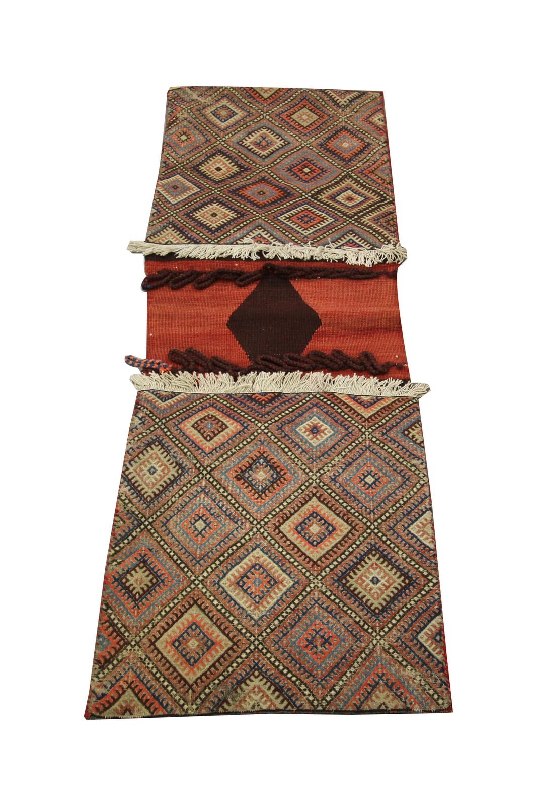 Antiek zadeltasje, traditioneel geometrisch handgeweven oosters wollen tribaal textiel photo furniture
