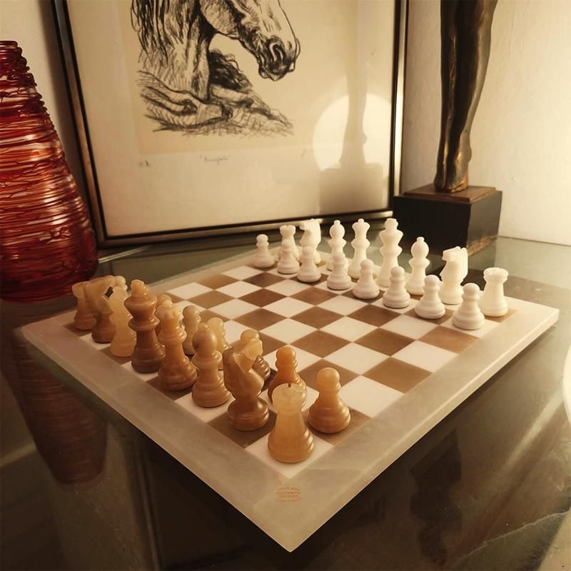 Jeu d'échecs vintage de luxe en albâtre d'Italie sculpté à la main, Volterra, années 1970   °°°°Expédition avec droits et taxes prépayés vers le Royaume-Uni.