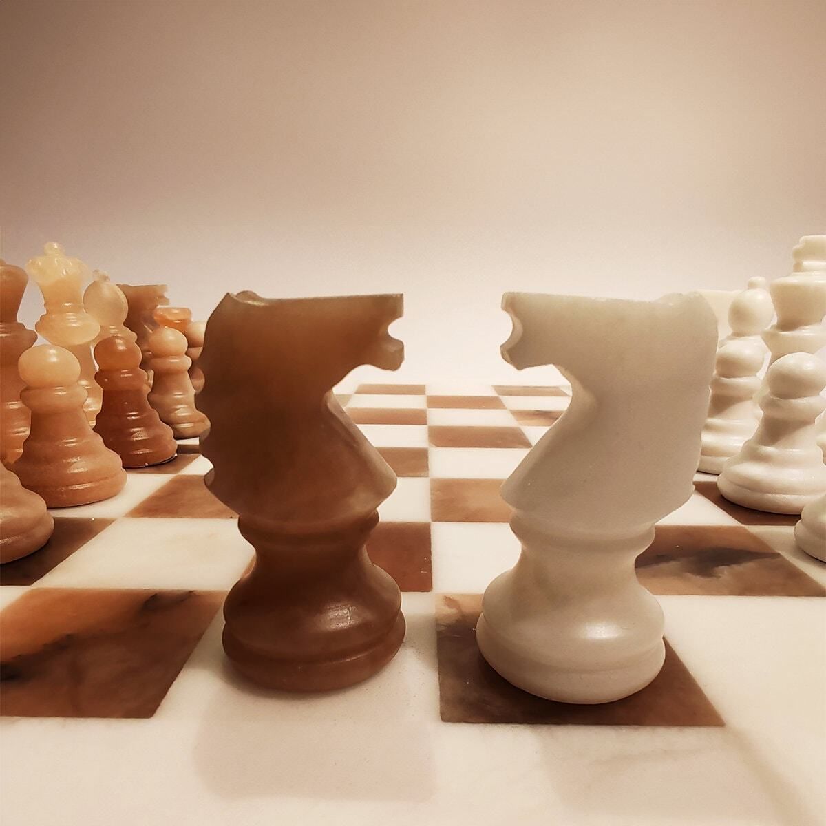 643.0 1970s Vintage Luxury Chess Set In Hand Carved Italian Alabaster Of Volterra   °°°°Ddp Shipping  To The Uk, With Duties Prepaid. photo