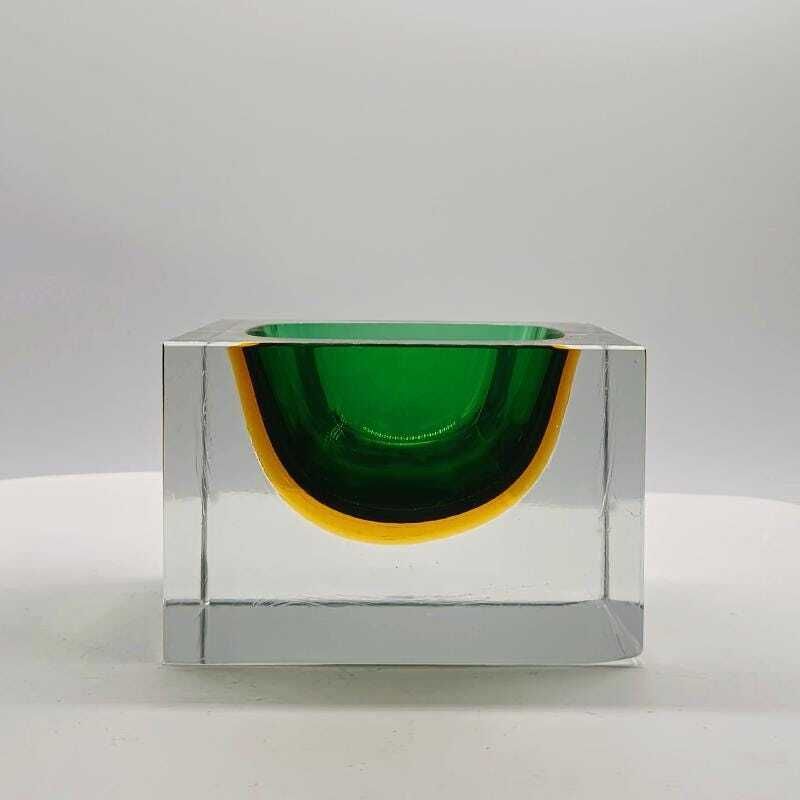 1960s Rare Uranium Square Ashtray In Murano Glass By Flavio Poli For Seguso.