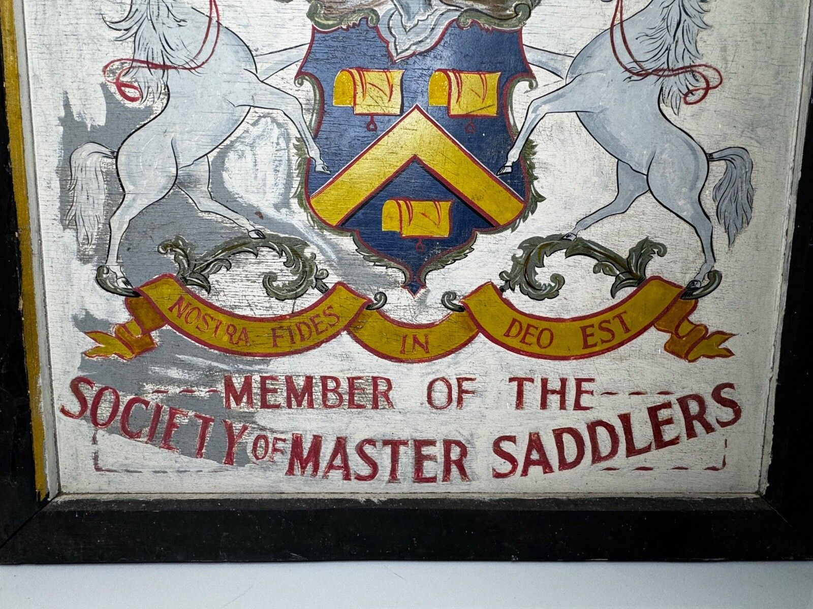 Vintage Heraldisch Handelsreclamebord J.Miles & Son Master Saddlers Dorchester photo 4000.0
