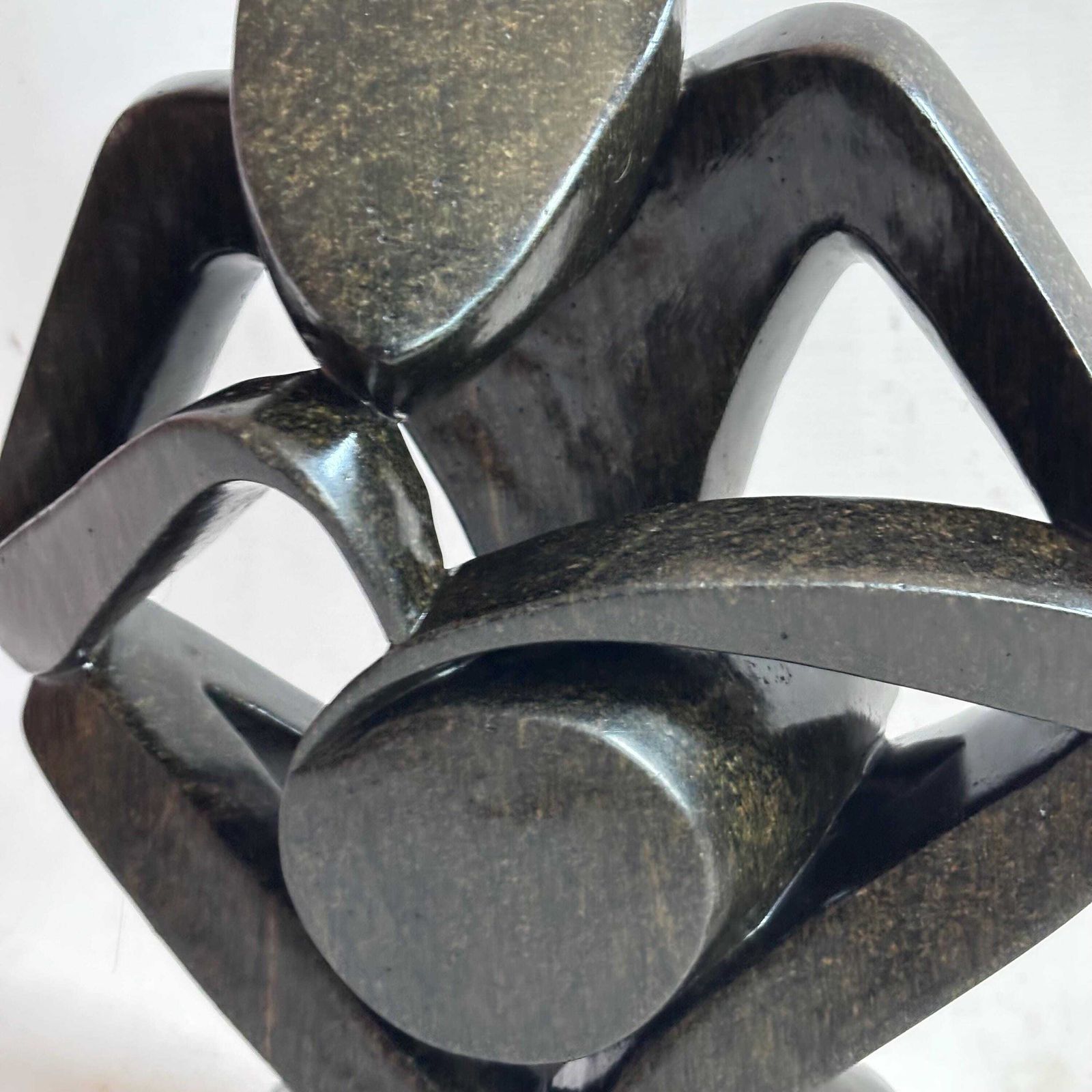 Grande sculpture en pierre serpentine Shona par R. Phiri, art africain abstrait mid-century photo vinterior